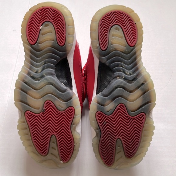 Air Jordan 11 retro BG size 6y - Picture 3 of 12